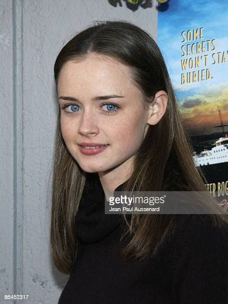 alexis bledel hot|216 Long Alexis Bledel Stock Photos & High